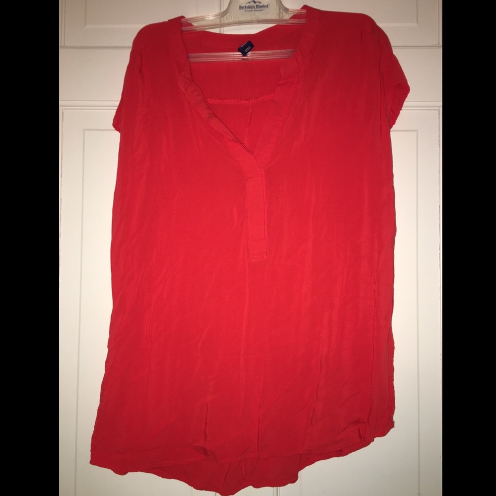 Old Navy sleeveless blouse